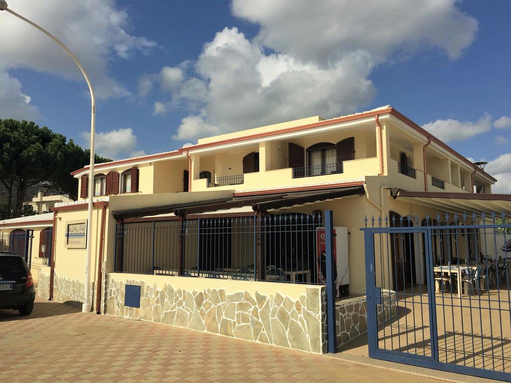 Hotel Villa Del Mare Sìnnai Kültér fotó